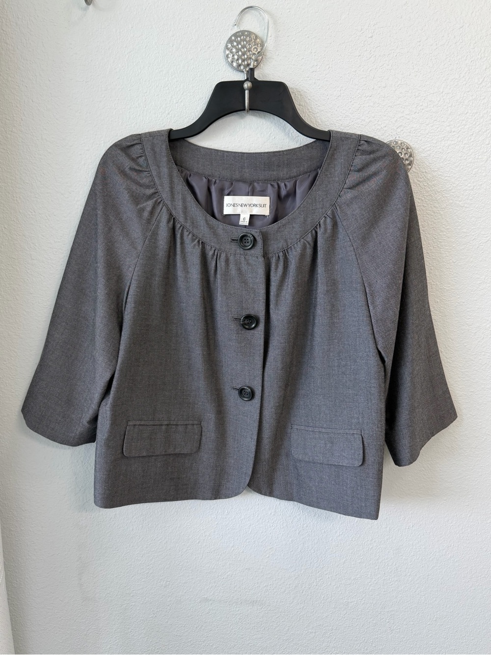 Jones New York Gray Cropped Collarless Jacket